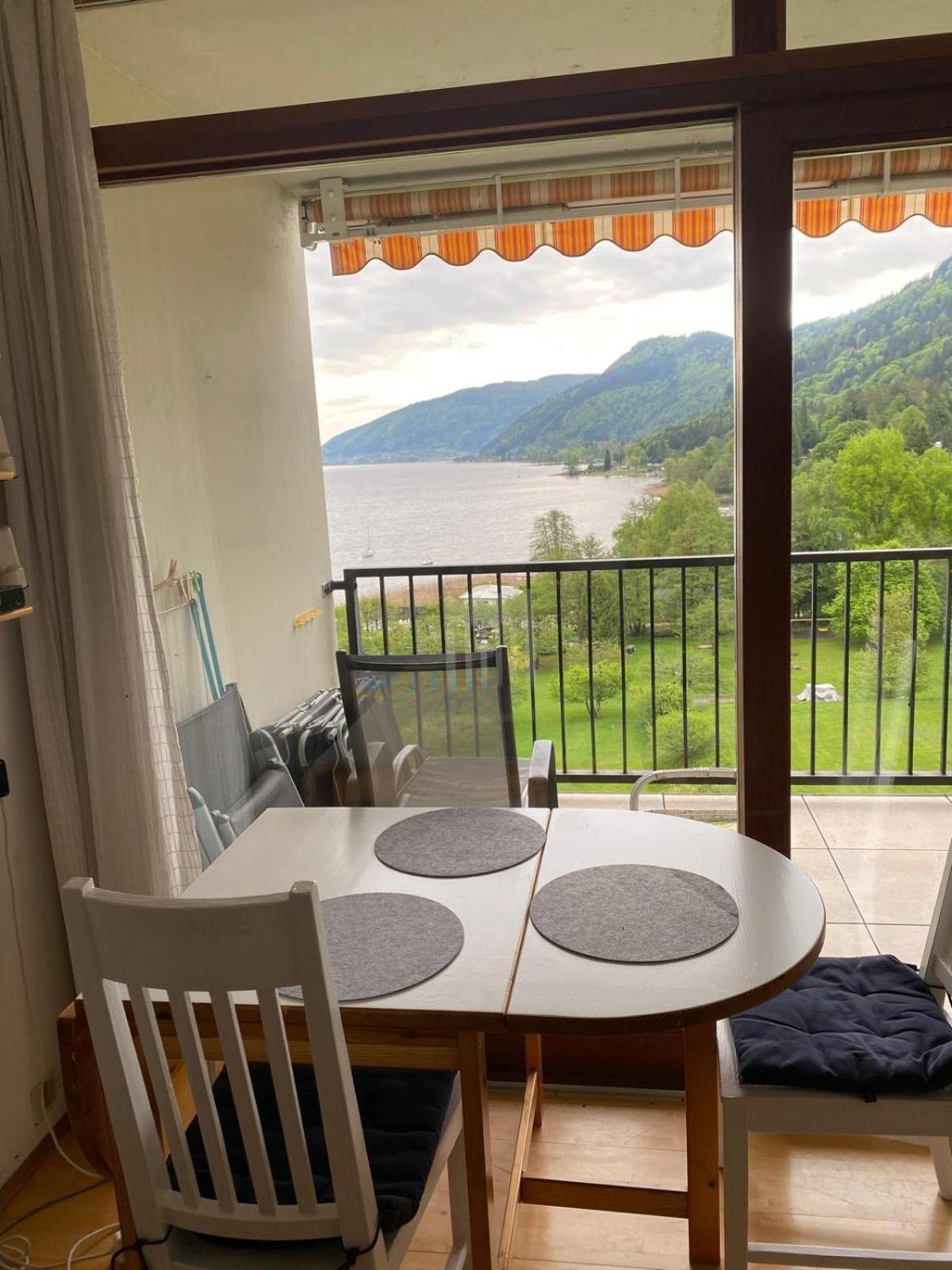 Appartement Mit Seeblick Am Ossiacher See Villach Eksteriør bilde